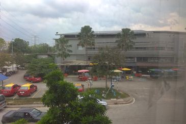 Galleria Klang - Corner - Opposite NSK - Klang Sentral/Setia Alam - For Sales