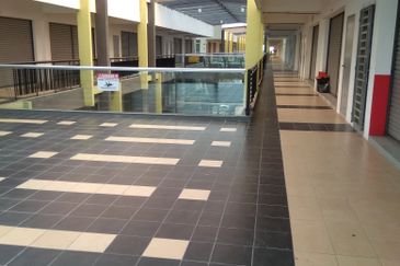 Galleria Klang - Corner - Opposite NSK - Klang Sentral/Setia Alam - For Sales