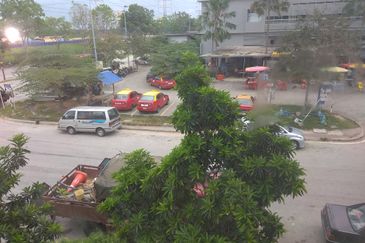 Galleria Klang - Corner - Opposite NSK - Klang Sentral/Setia Alam - For Sales