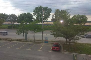 Galleria Klang - Corner - Opposite NSK - Klang Sentral/Setia Alam - For Sales