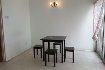 2 STOREY INTERMEDIATE HOUSE - SS19 SUBANG JAYA - LONG DRIVEWAY - FOR SALES