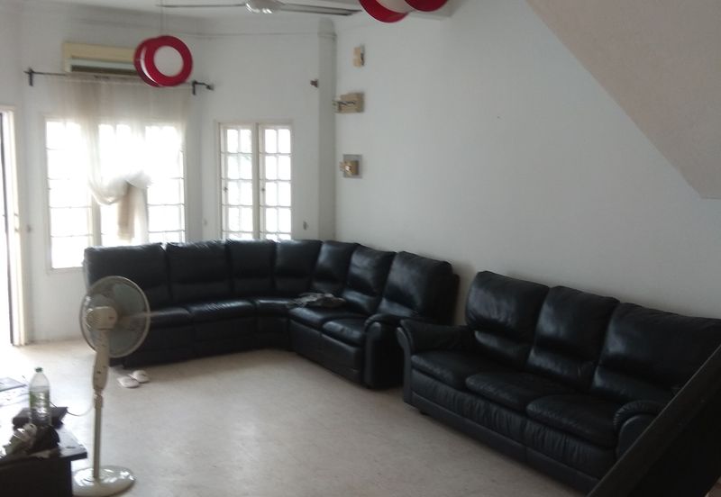 2 STOREY INTERMEDIATE HOUSE - SS19 SUBANG JAYA - LONG DRIVEWAY - FOR SALES