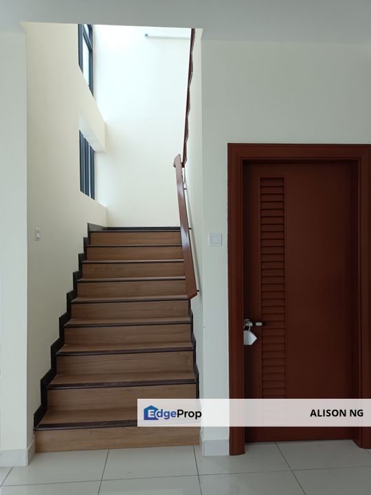 Laman Glenmarie - 2 Storey Super Link - Intermediate - Angular Shape - For Sales, Selangor, Glenmarie