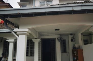 USJ 9 - Subang Jaya - 2 Storey Intermediate Terrace House - For Sales