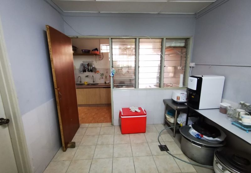 USJ 9 - Subang Jaya - 2 Storey Intermediate Terrace House - For Sales