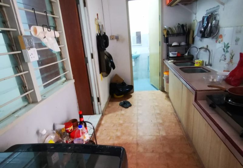 USJ 9 - Subang Jaya - 2 Storey Intermediate Terrace House - For Sales