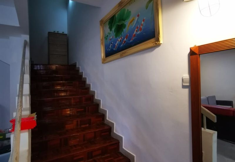 USJ 9 - Subang Jaya - 2 Storey Intermediate Terrace House - For Sales