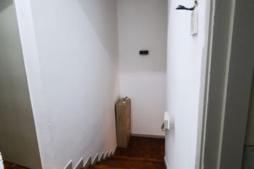 USJ 9 - Subang Jaya - 2 Storey Intermediate Terrace House - For Sales