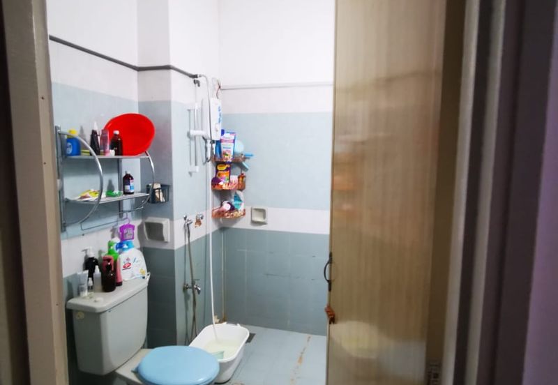 USJ 9 - Subang Jaya - 2 Storey Intermediate Terrace House - For Sales