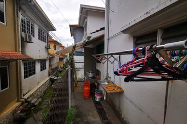 USJ 9 - Subang Jaya - 2 Storey Intermediate Terrace House - For Sales