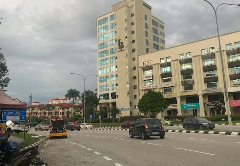 Plaza Dwitasik, Bandar Sri Permaisuri