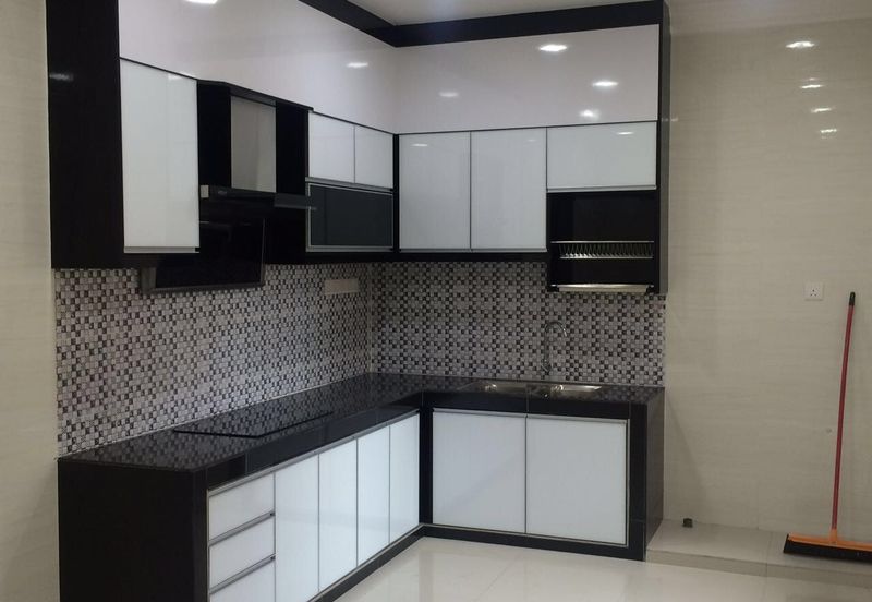 Klang - Batu 6, Pekan Meru - Single Storey Semi-D - FOR SALES