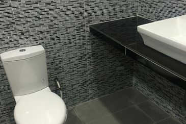 Klang - Batu 6, Pekan Meru - Single Storey Semi-D - FOR SALES