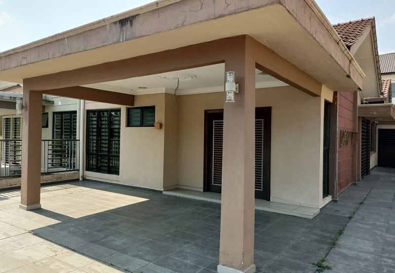 Klang - Batu 6, Pekan Meru - Single Storey Semi-D - FOR SALES