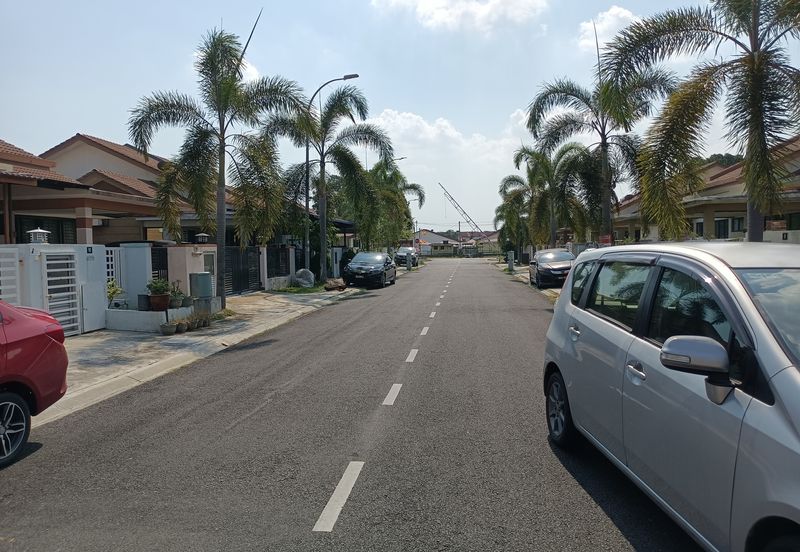 Klang - Batu 6, Pekan Meru - Single Storey Semi-D - FOR SALES