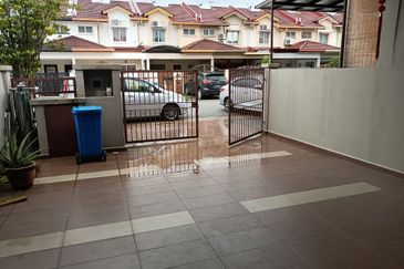 Setia Alam - Setia Impian 2 - 2 storey intermediate Terrace House - Near to Food Court and Night Market - For Sales