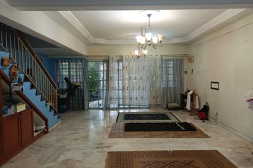 Shah Alam - Berjaya Park Phase 1 - 2 Storey Terrace Endlot - Beside Playground - For Sales