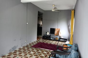Telok Panglima Garang - Taman Dato Hormat - Single Storey Corner House - For Sales