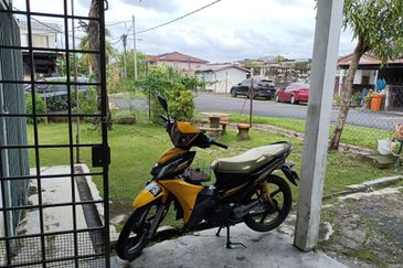 Telok Panglima Garang - Taman Dato Hormat - Single Storey Corner House - For Sales