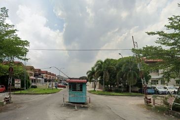 Klang - Kampong Delek - Taman Udang Cendana - Townhouse - Ground Floor - For Sales