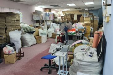 Kuala Lumpur - Cheras - Taman Suria Jaya - 4 storey Shoplot - For Sales