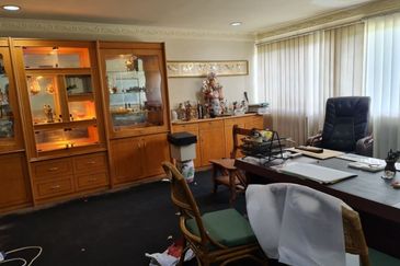 Kuala Lumpur - Cheras - Taman Suria Jaya - 4 storey Shoplot - For Sales