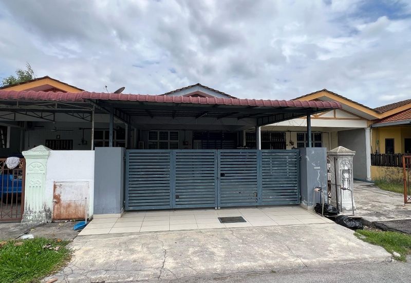 Baru Baru Nilai - Desa Cempaka 3 - Single Storey Intermediate Terrace House - For Sales
