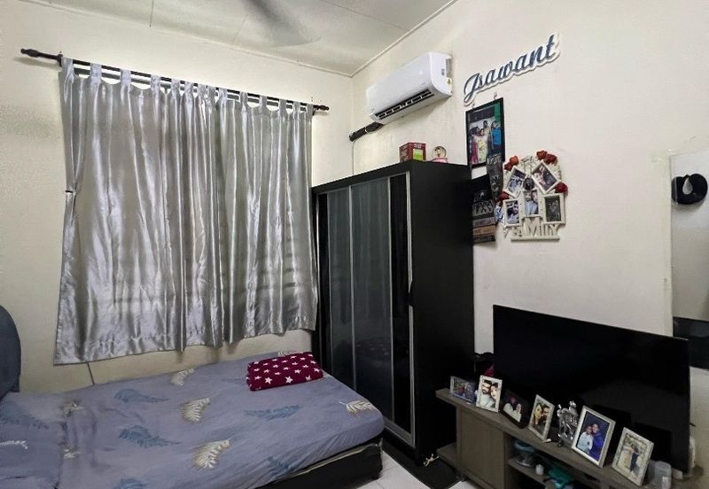 Baru Baru Nilai - Desa Cempaka 3 - Single Storey Intermediate Terrace House - For Sales