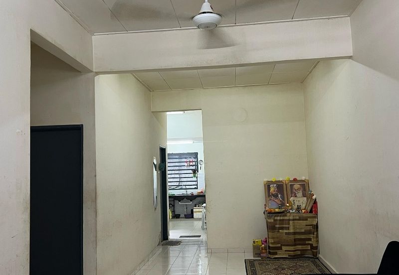 Baru Baru Nilai - Desa Cempaka 3 - Single Storey Intermediate Terrace House - For Sales