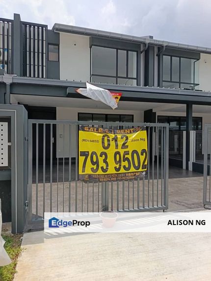 Klang - Bukit Raja - Nadira 3 - 2 storey Intermediate Terrace House - For Sales, Selangor, Klang