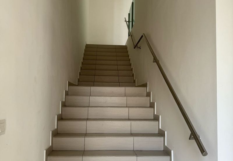 Negeri Sembilan - Bandar Sri Sendayan - Suriaman 3 - 2 storey Intermediate Terrace House - For Sales