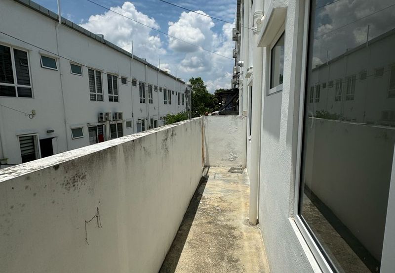 Negeri Sembilan - Bandar Sri Sendayan - Suriaman 3 - 2 storey Intermediate Terrace House - For Sales