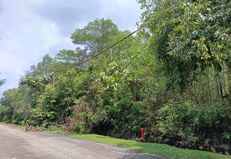 Rawang - Bkt Beruntung - Jln Cempaka 1 - Bungalow Lot Land - Near Golf Club Bukit Beruntung - For Sales