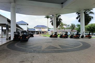 Rawang - Bkt Beruntung - Jln Cempaka 1 - Bungalow Lot Land - Near Golf Club Bukit Beruntung - For Sales