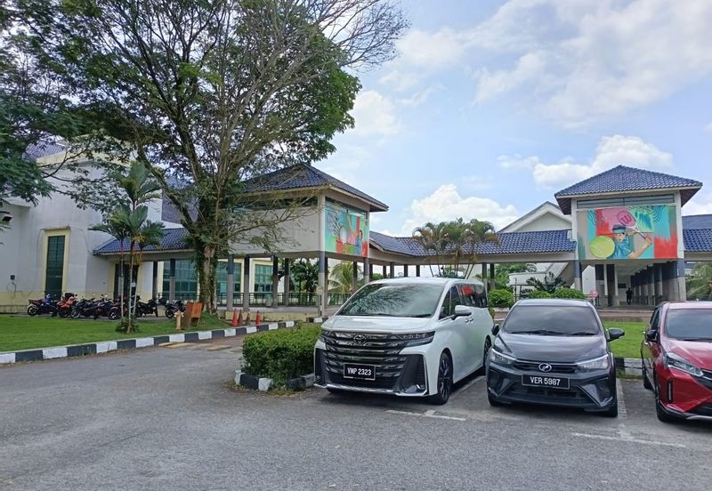 Rawang - Bkt Beruntung - Jln Cempaka 1 - Bungalow Lot Land - Near Golf Club Bukit Beruntung - For Sales