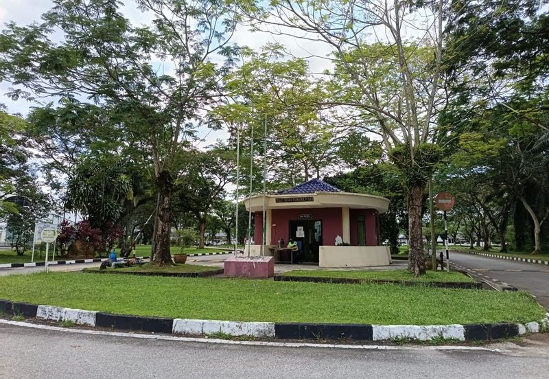 Rawang - Bkt Beruntung - Jln Cempaka 1 - Bungalow Lot Land - Near Golf Club Bukit Beruntung - For Sales