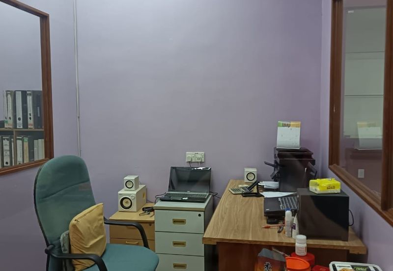 Puchong - Bukit Puchong - Jalan BP6 - Single Storey Shoplot - For Sales