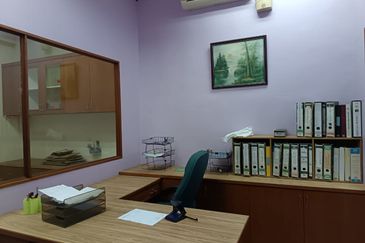 Puchong - Bukit Puchong - Jalan BP6 - Single Storey Shoplot - For Sales