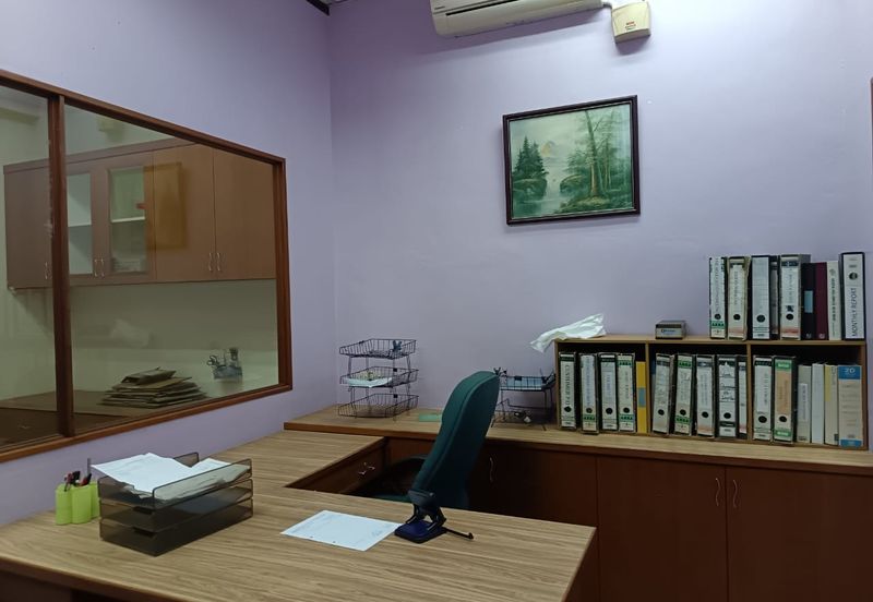 Puchong - Bukit Puchong - Jalan BP6 - Single Storey Shoplot - For Sales