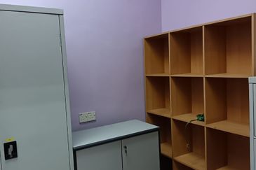 Puchong - Bukit Puchong - Jalan BP6 - Single Storey Shoplot - For Sales