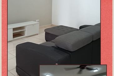 Klang - Bandar Bukit Raja - Jalan Gamelan - 2 Storey Intermediate House - For Sales