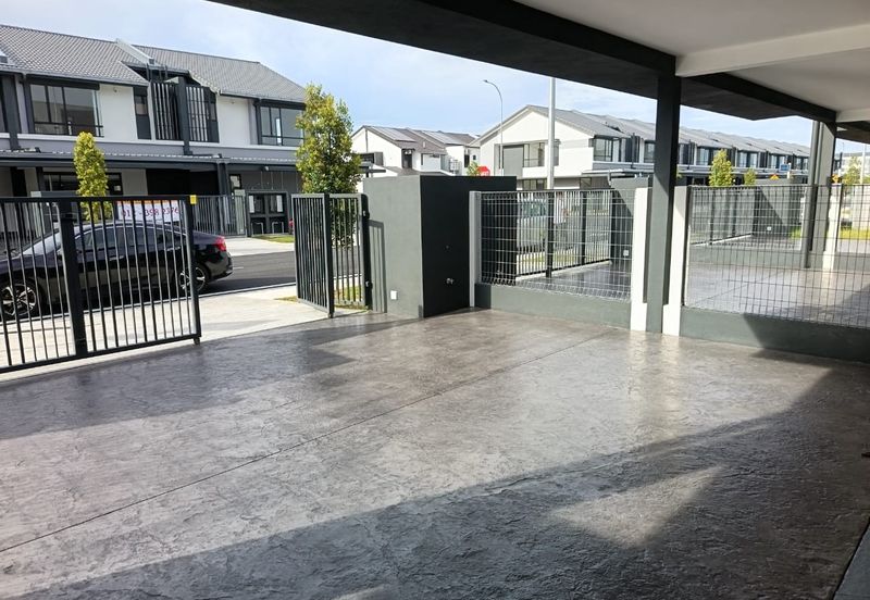 Klang - Bukit Raja - Nadira 3 - 2 storey Intermediate Terrace House - For Sales