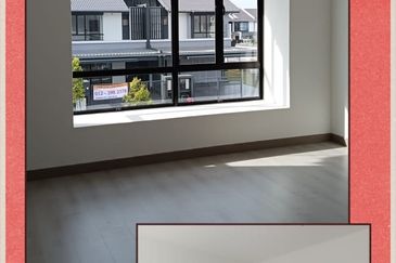 Klang - Bukit Raja - Nadira 3 - 2 storey Intermediate Terrace House - For Sales