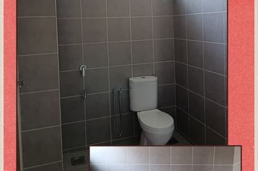 Klang - Bukit Raja - Nadira 3 - 2 storey Intermediate Terrace House - For Sales