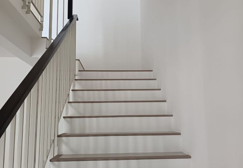 Klang - Bukit Raja - Nadira 3 - 2 storey Intermediate Terrace House - For Sales