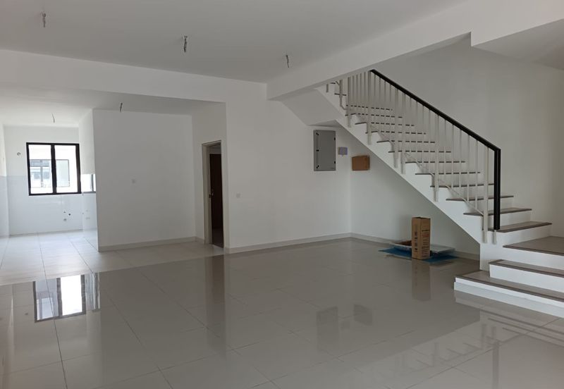 Klang - Bukit Raja - Nadira 3 - 2 storey Intermediate Terrace House - For Sales