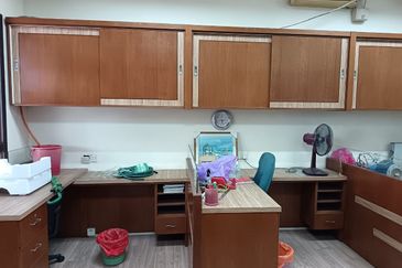 Puchong - Bukit Purchong - Single Storey Shoplot - Intermediate - To Let