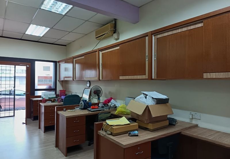 Puchong - Bukit Purchong - Single Storey Shoplot - Intermediate - To Let