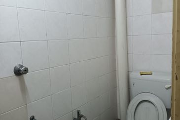 Puchong - Bukit Purchong - Single Storey Shoplot - Intermediate - To Let