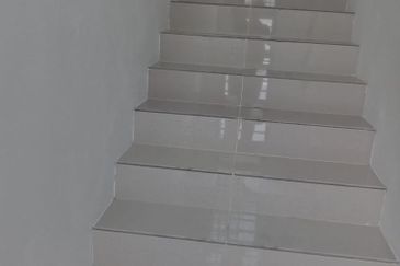 Klang - Bandar Bukit Raja - 2 storey Corner - Near to Amenities - To Let